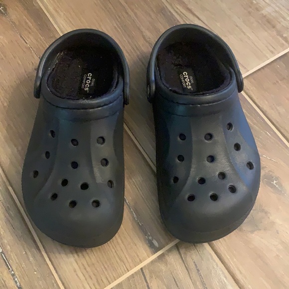 CROCS Shoes | Dual Comfort Lined Crocs Size M4 W6 | Poshmark